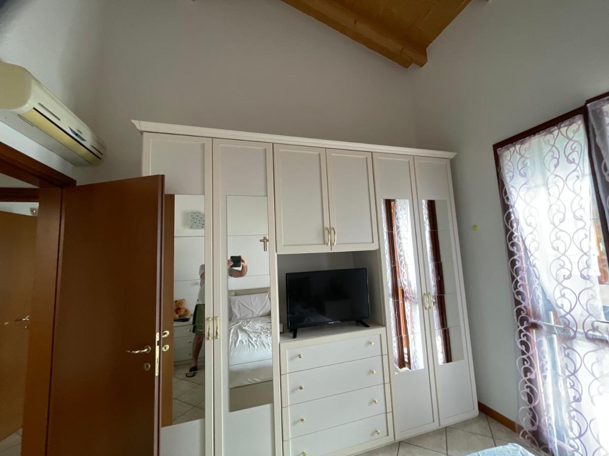 Piccola Venezia E Mare Apartamento Llido Degli Estensi Exterior foto